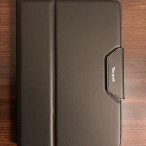 10.5 Inch 360 Rotating IPad Pro Case